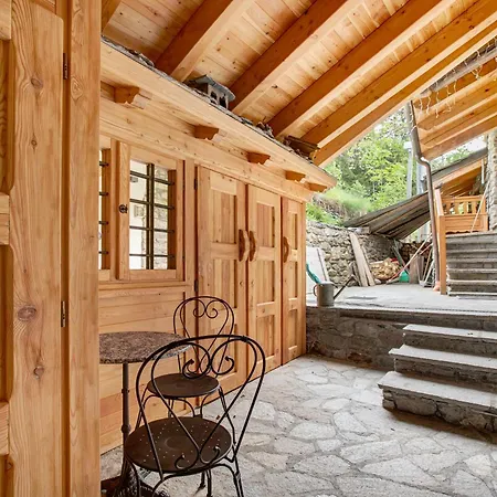 Aux Pieds Du Malatra' 1 Appartamento